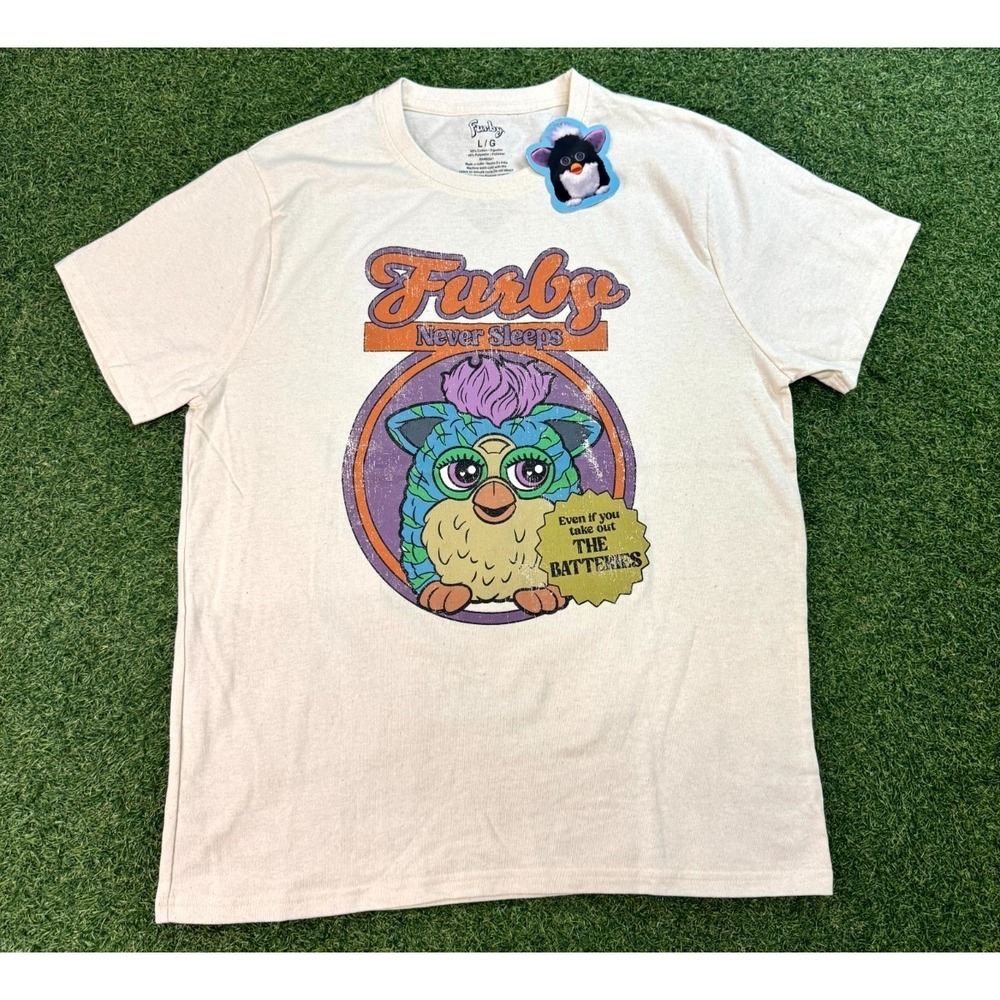 Furby Never‎ Sleeps T Shirt Mens Large Cream Graphic Print Cotton Everyday Wear